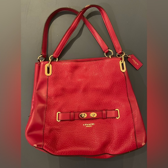 Bright pink unique Coach bag - Picture 1 of 5